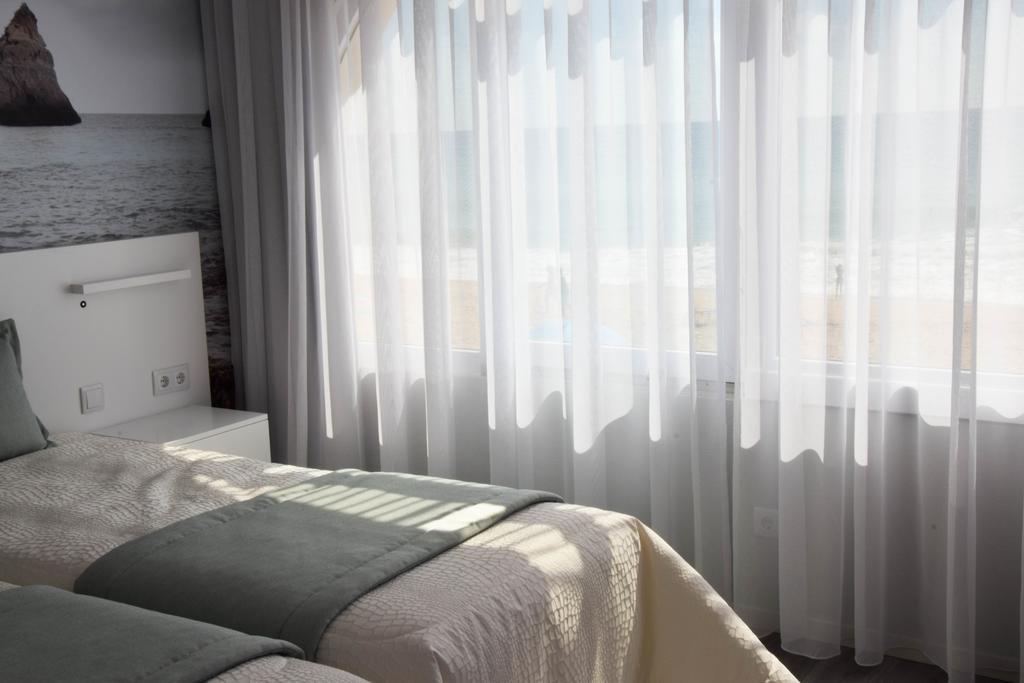 Golden Beach Guest House & Rooftop Bar Faro Exterior foto