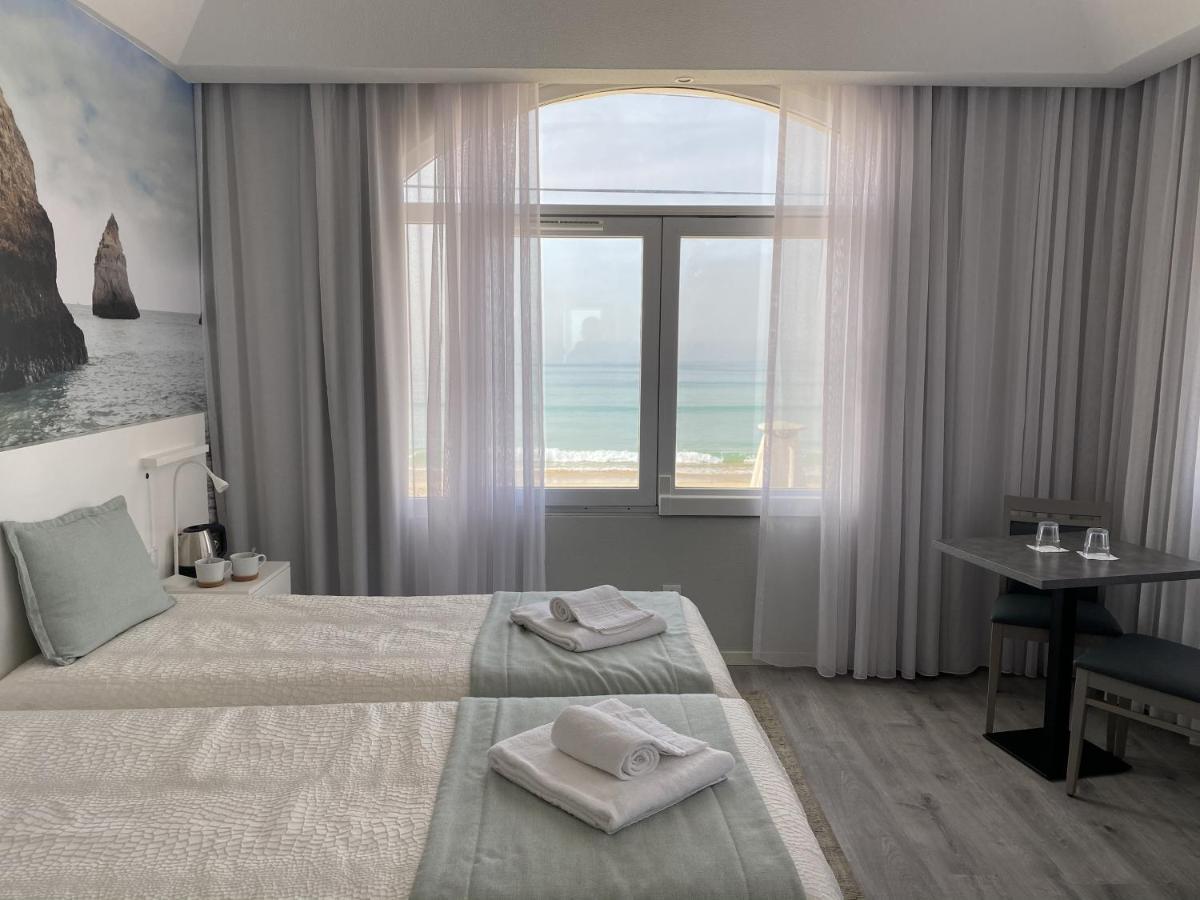 Golden Beach Guest House & Rooftop Bar Faro Exterior foto
