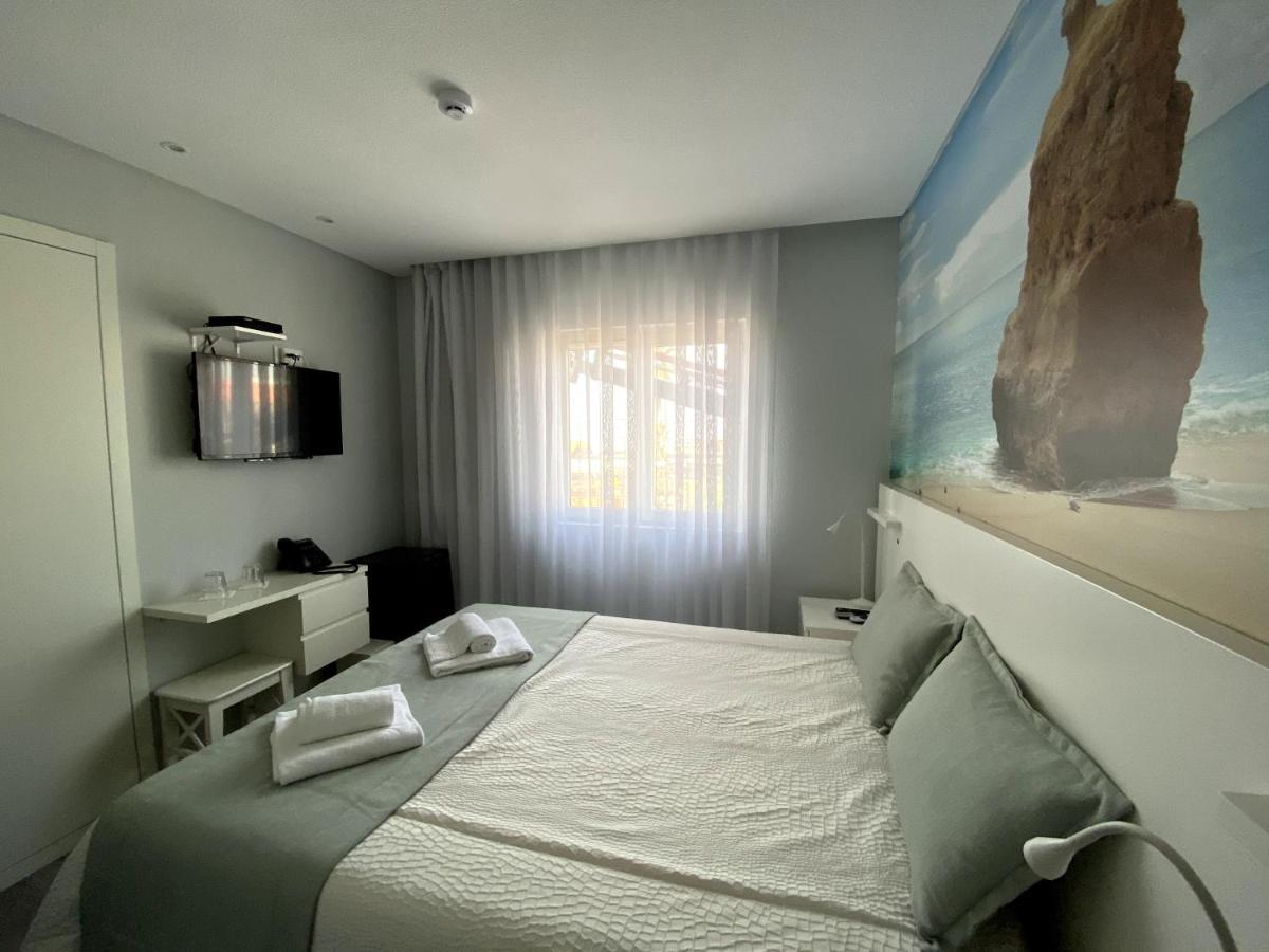Golden Beach Guest House & Rooftop Bar Faro Exterior foto